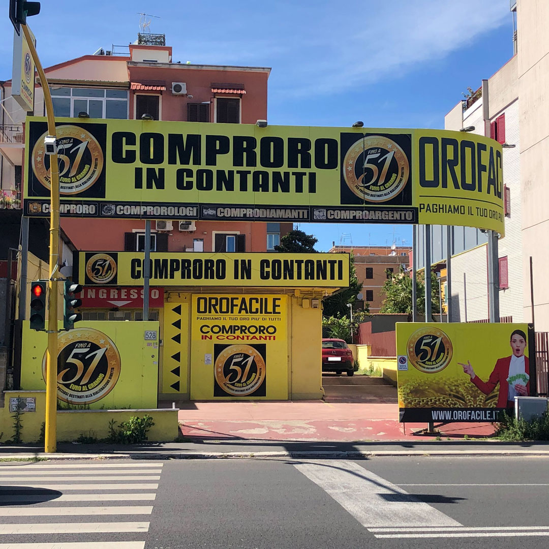 Compro oro Roma di Via Aurelia, 528: ingresso negozio compro oro a Roma  panoramica ingresso negozio acquisto oro usato a Roma