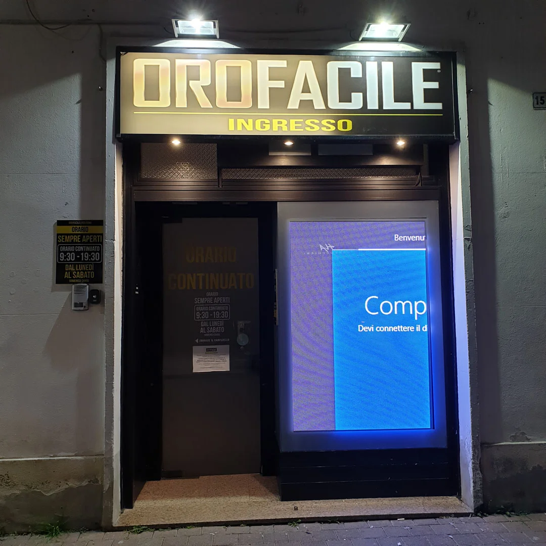 Compro oro Bologna di Via Emilia Ponente, 157: ingresso negozio compro oro a Bologna  ingresso negozio ritiro oro usato a Bologna